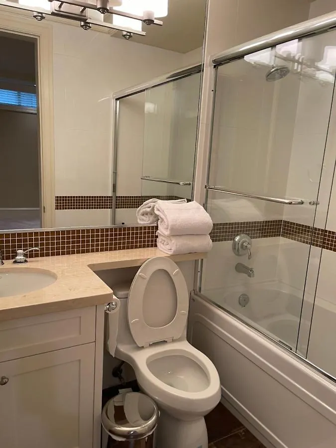 Homestay Campus Haven Apartment Vancouver